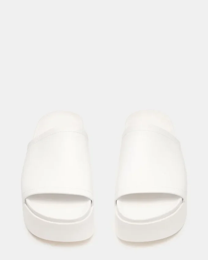 Arwen in pelle bianca