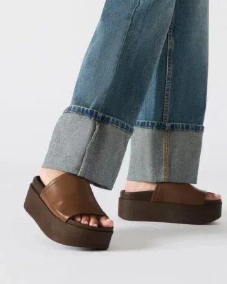 arwen multi raffia 6 330x413 - Arwen in pelle marrone