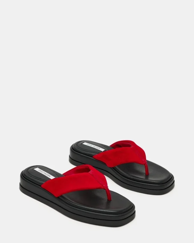 Bella in camoscio rosso Bella in camoscio rosso