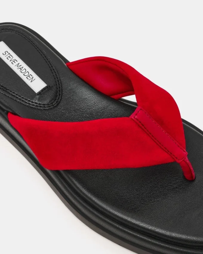 Bella in camoscio rosso Bella in camoscio rosso