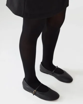 Besette in pelle nera