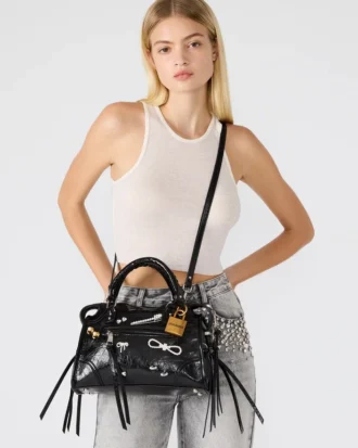 Borsa Riggs decorata, nera effetto invecchiato