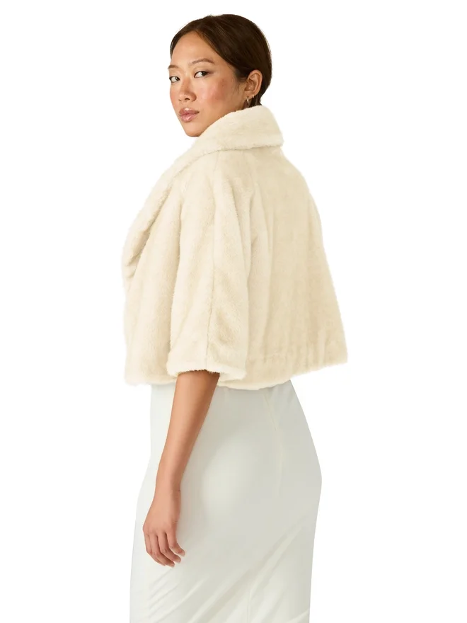 Cappotto Hestia color crema Cappotto Hestia color crema