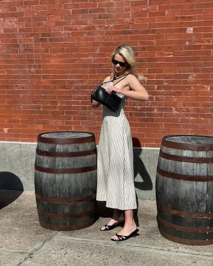 Cary in pelle nera Cary in pelle nera