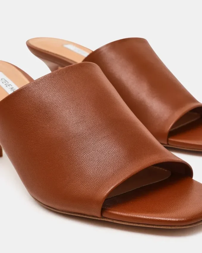 Ciera in pelle marrone chiaro