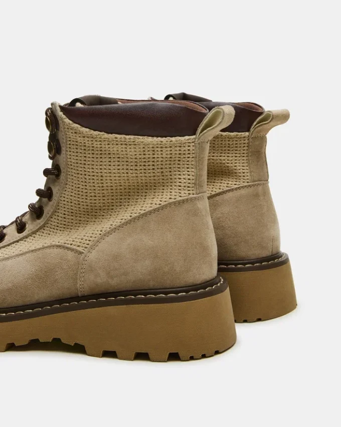 Cino in pelle scamosciata color tortora