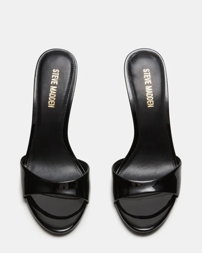 Davina in vernice nera