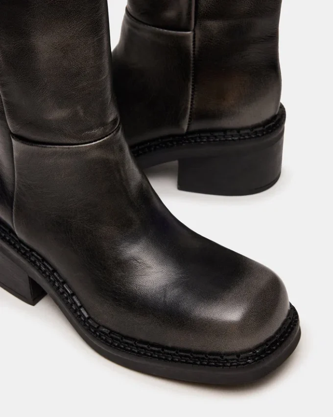 Davos Black Distressed