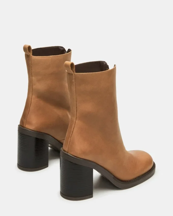 Declan in pelle color cognac