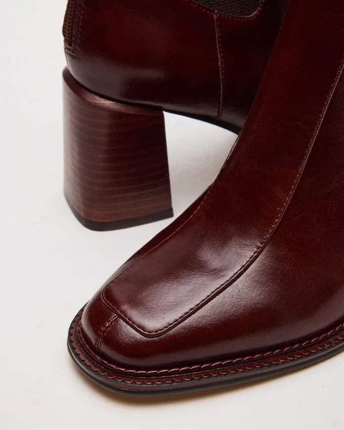 Downtown in pelle marrone