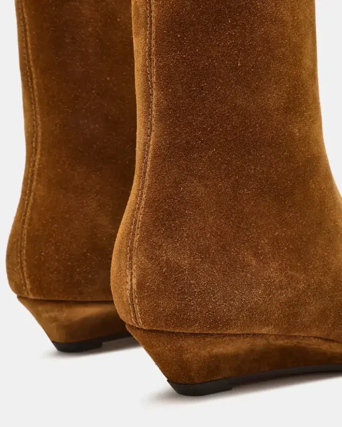 Flaire in pelle scamosciata color sabbia