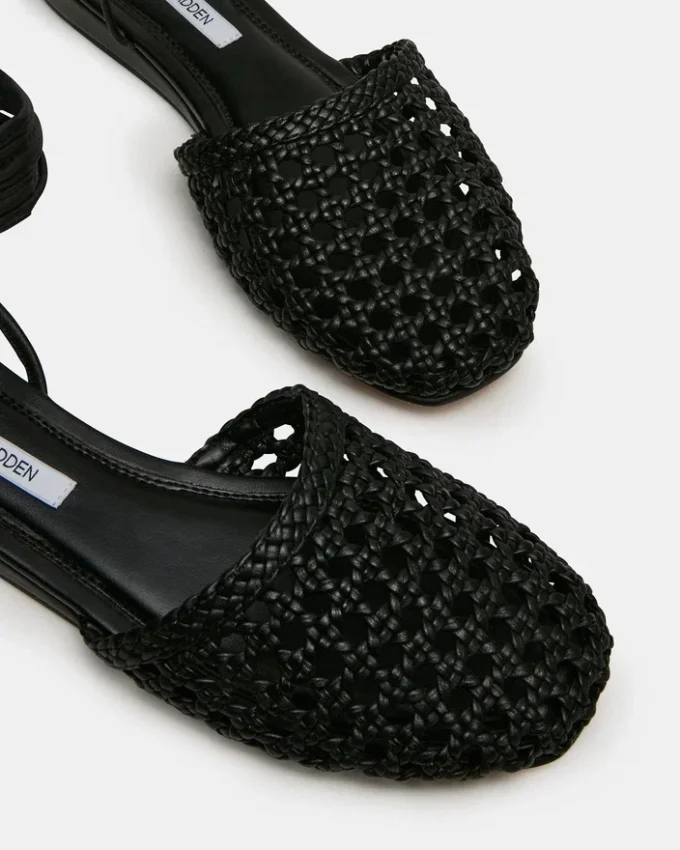 Flutter in pelle nera