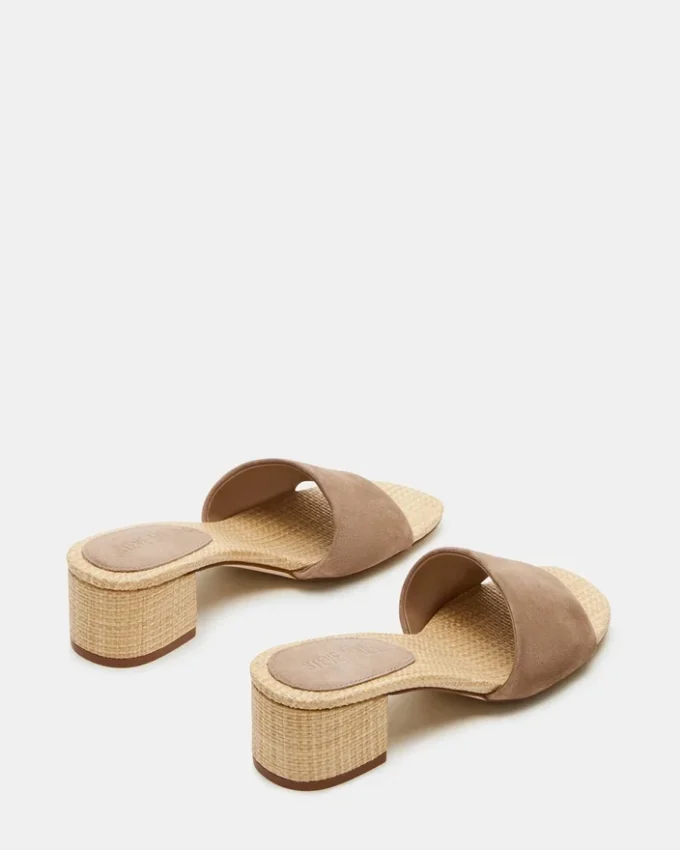 Hailee in pelle scamosciata color tortora Hailee in pelle scamosciata color tortora