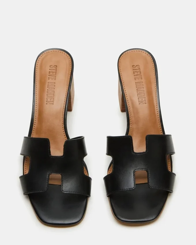 Hana in pelle nera Hana in pelle nera