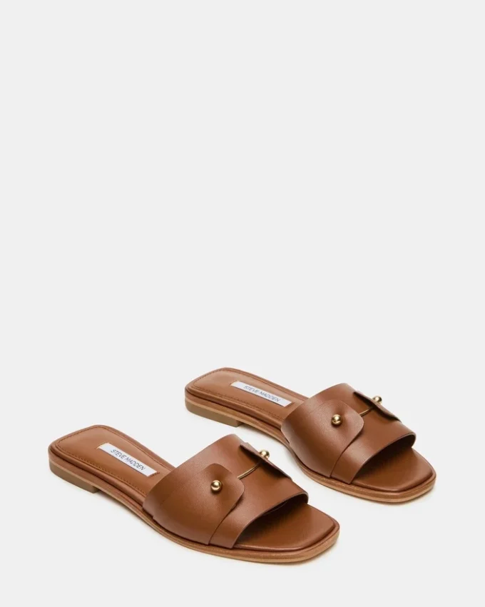 Hasten in pelle marrone