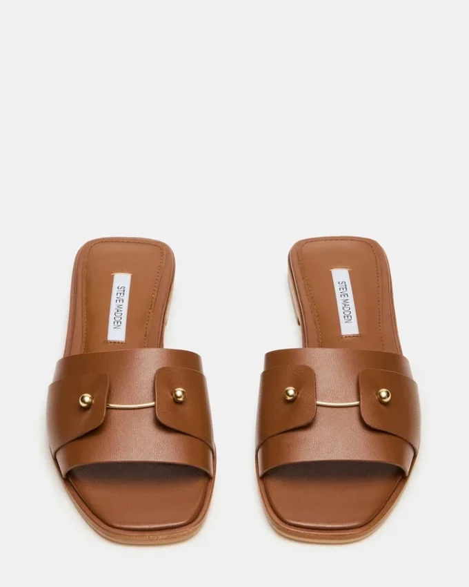 Hasten in pelle marrone