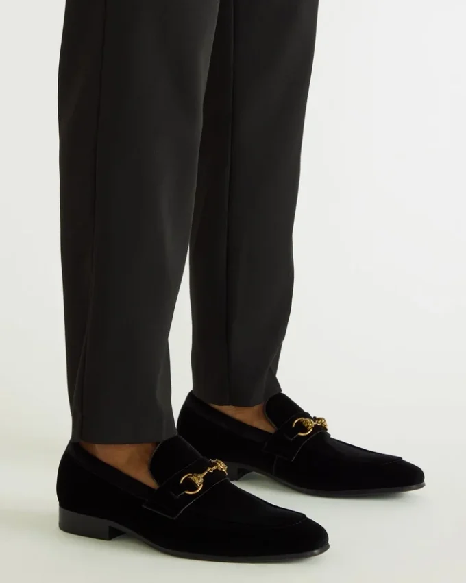 Jakiro in velluto nero