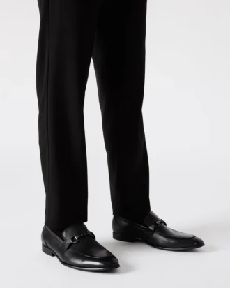 Jayshan in pelle nera