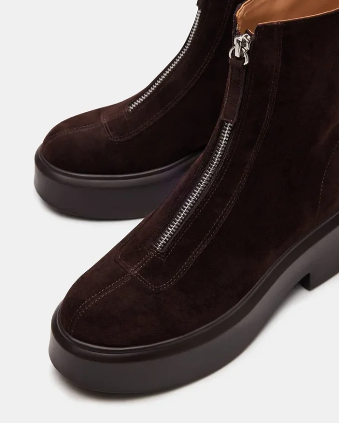 Jones in pelle scamosciata marrone cioccolato