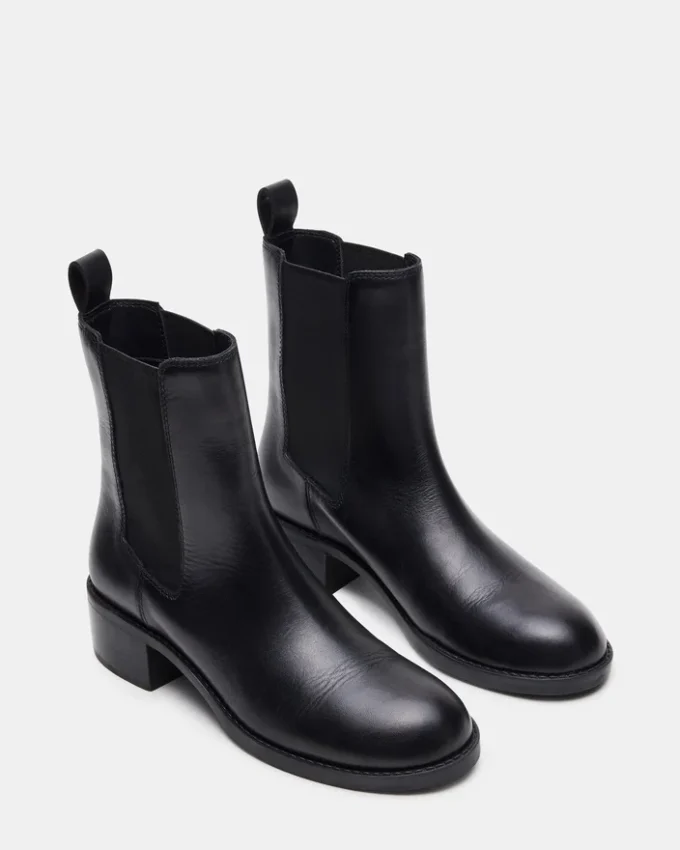 Kaplan in pelle nera