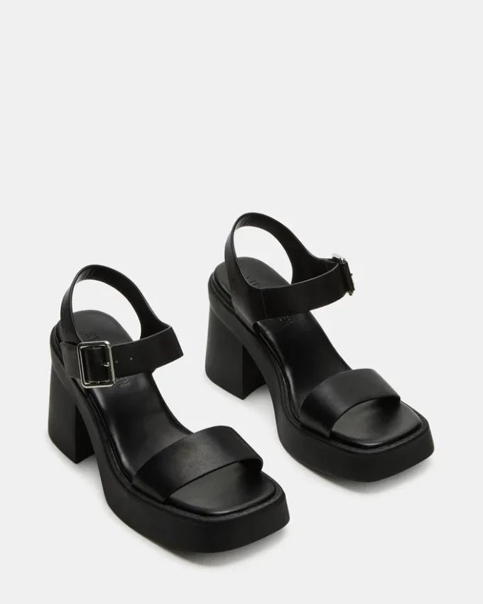 Kaylor in pelle nera