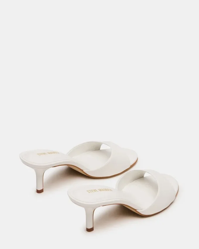 Kendrix in pelle bianca