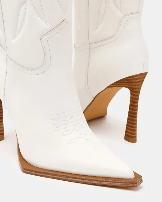 Kinzee in pelle bianca