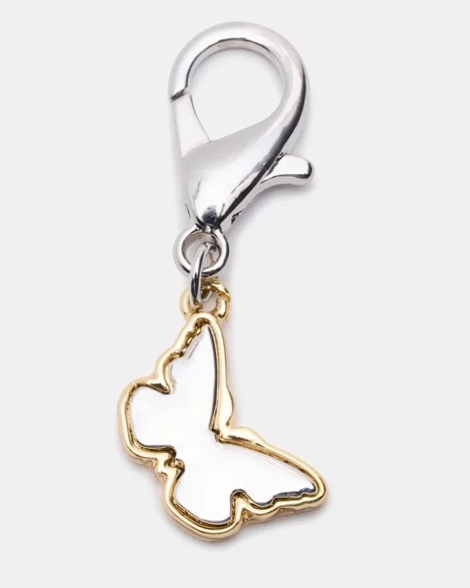 Lacci per scarpe e ciondoli blu