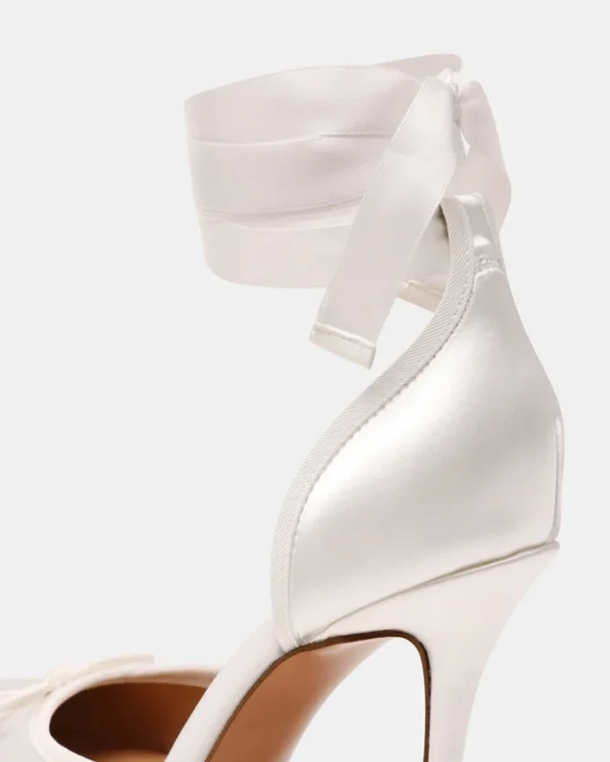 Larina in raso avorio Larina in raso avorio