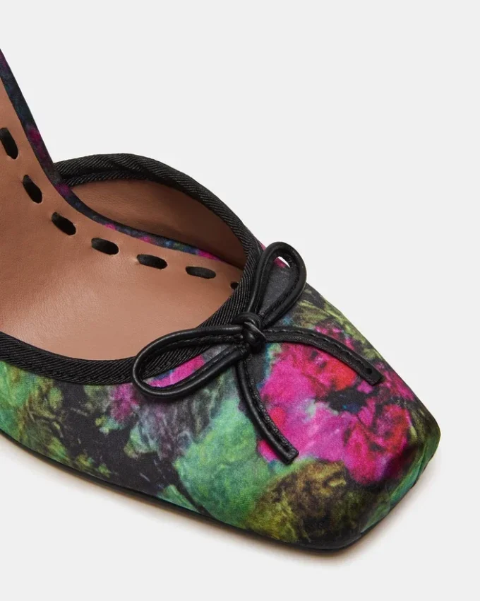 Larina in raso floreale