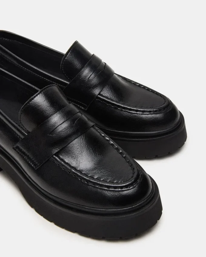 Layken in pelle nera