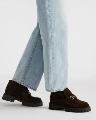 Leon in pelle scamosciata marrone cioccolato