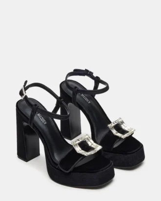 Liandra Buckle in velluto nero