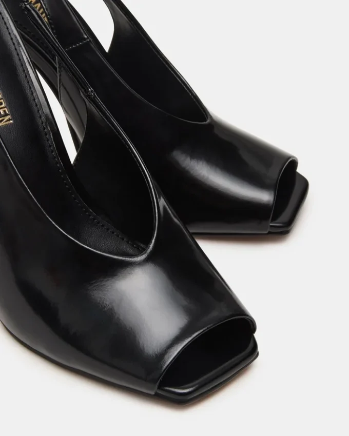 Lucian in pelle nera Lucian in pelle nera