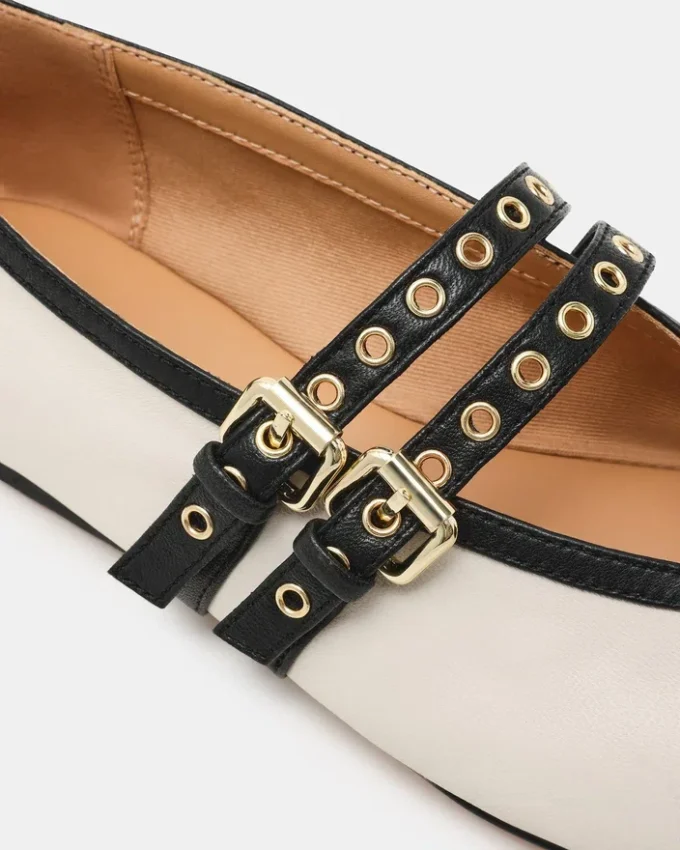 Lydia Cap Bone Black