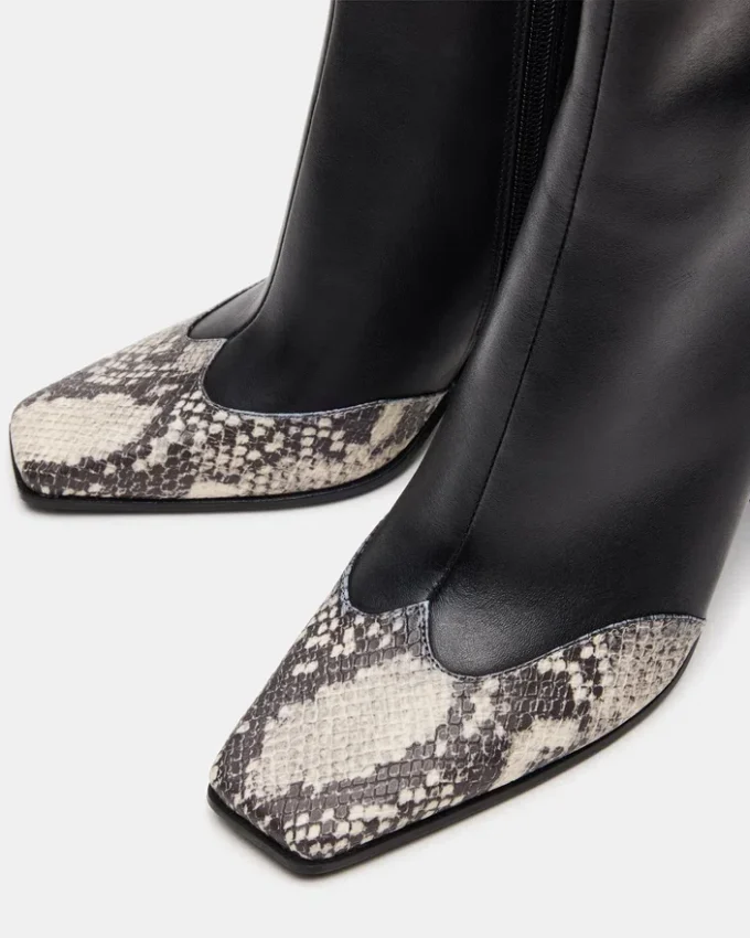 Lyle in pelle nera con serpente