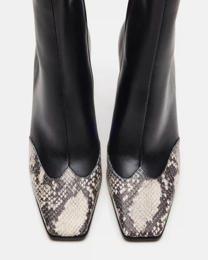 Lyle in pelle nera con serpente