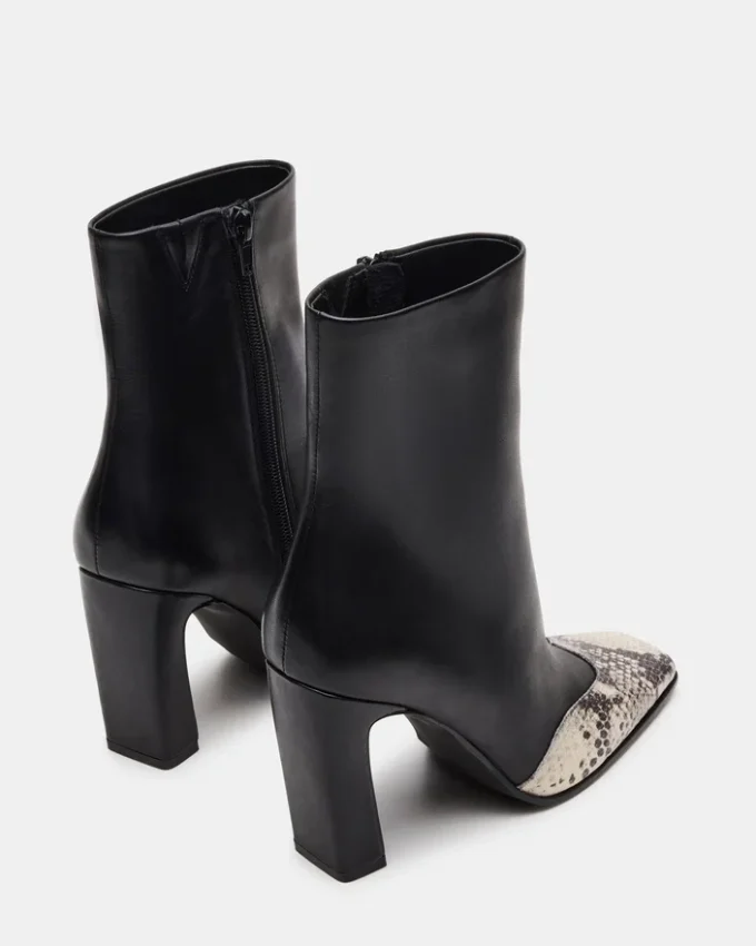 Lyle in pelle nera con serpente