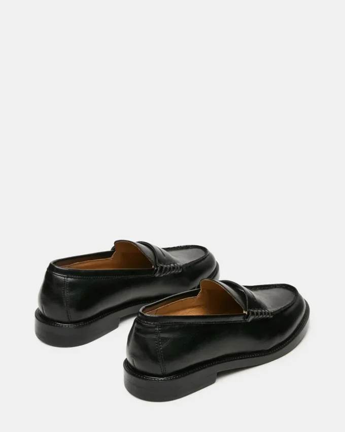 Madison in pelle nera