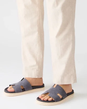 Merrick in pelle scamosciata grigia