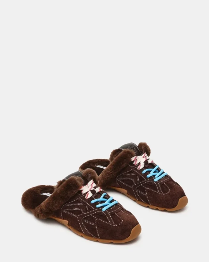 Mule Aziel in pelle scamosciata marrone cioccolato con pelliccia sintetica