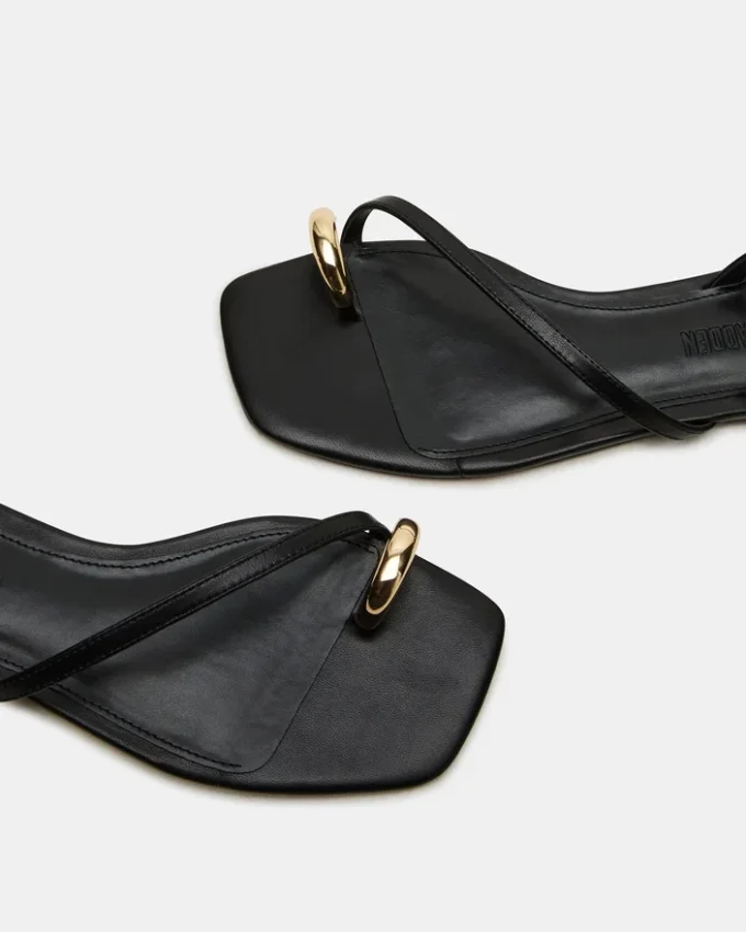 Odyssey in pelle nera Odyssey in pelle nera