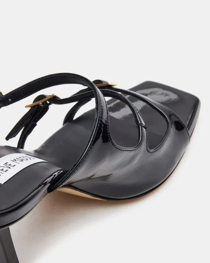 Opulenta pelle nera Opulenta pelle nera