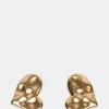 Orecchini a bottone a forma di cuore con texture, finitura dorata Orecchini a bottone a forma di cuore con texture, finitura dorata