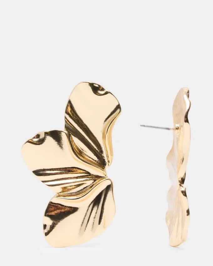 Orecchini a perno con grande fiore in oro