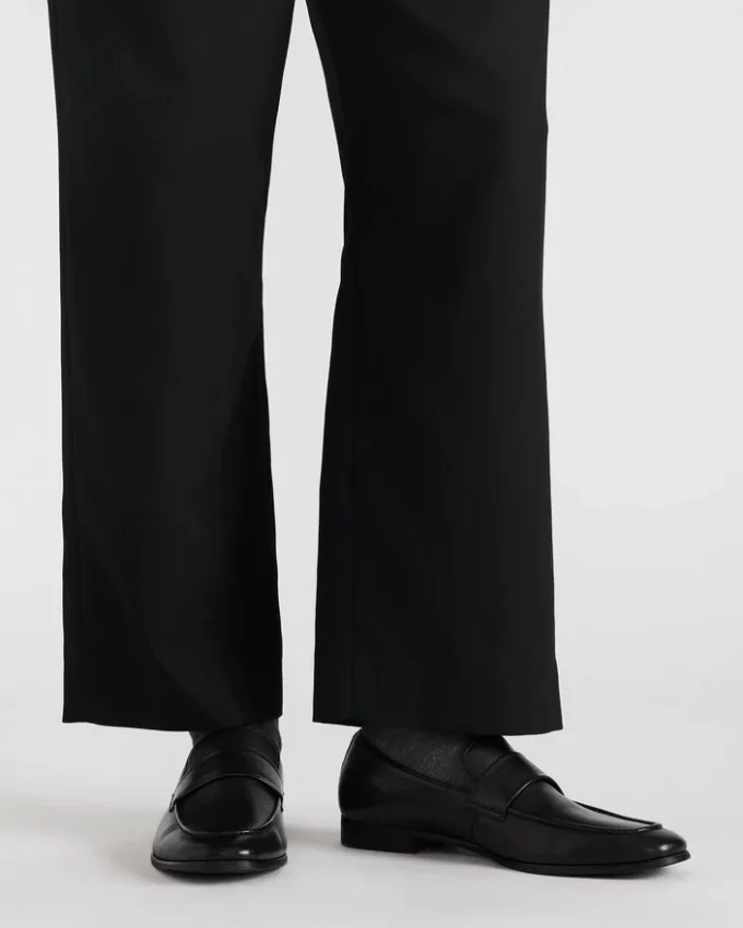 Pelle nera biscotto Pelle nera biscotto