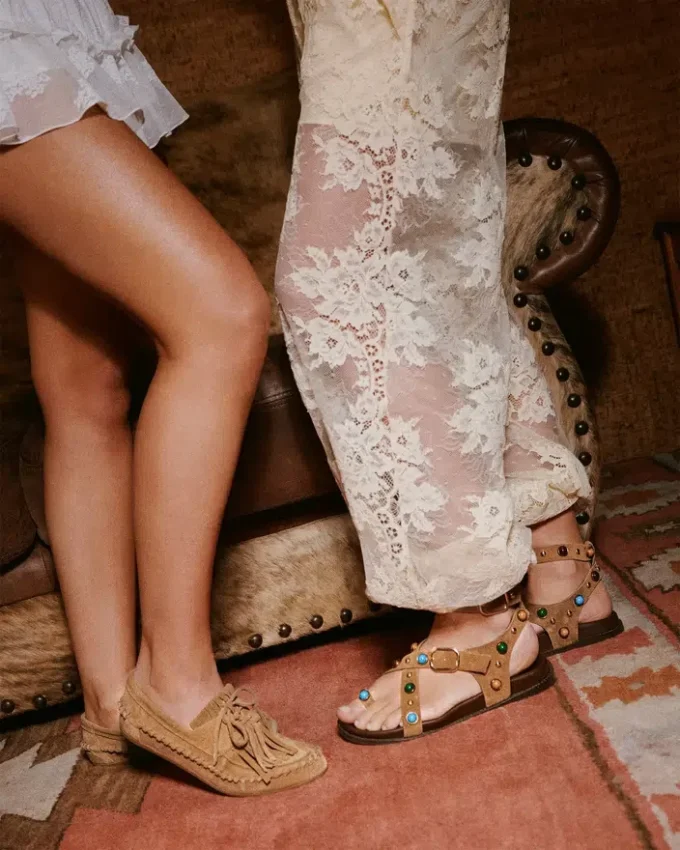 Pelle scamosciata grigiola lineare