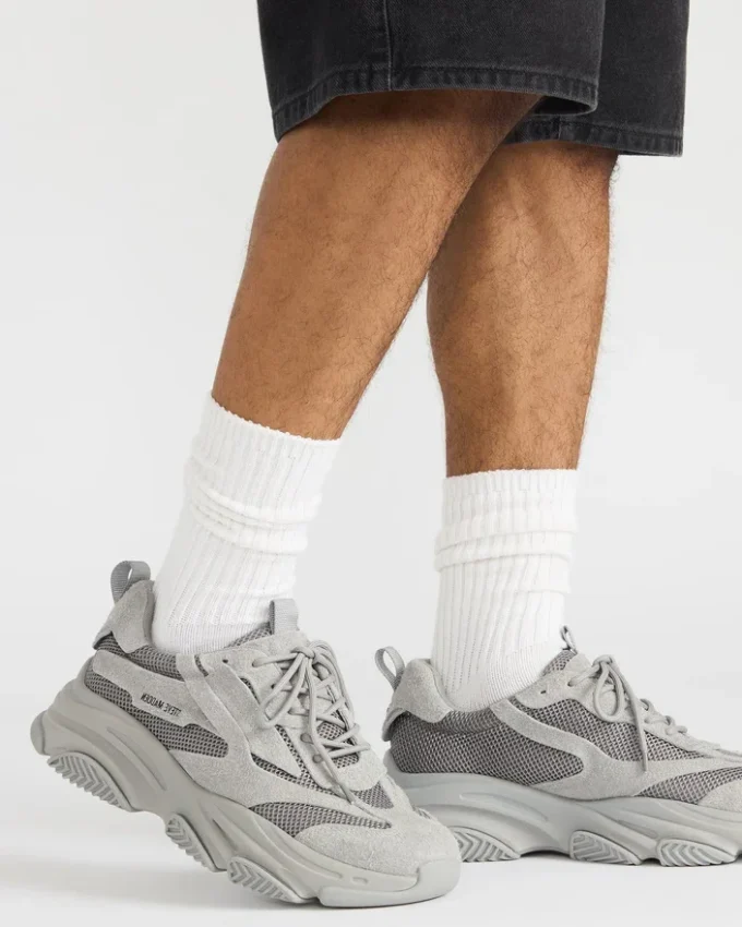 Possess in pelle scamosciata grigia