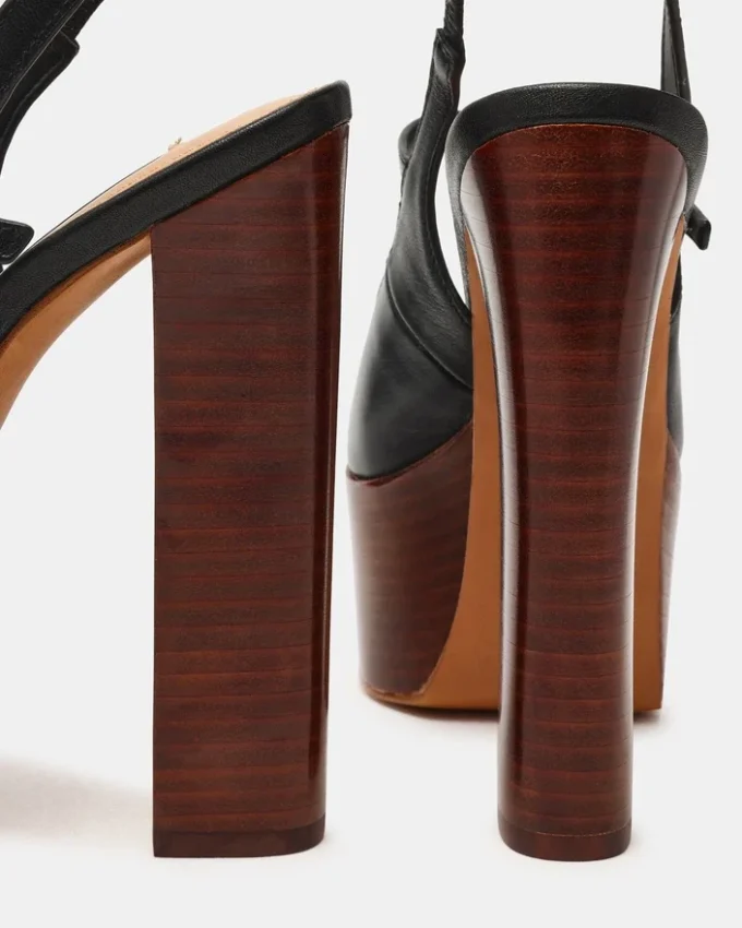 Scotlyn in pelle nera con tacco a blocchi