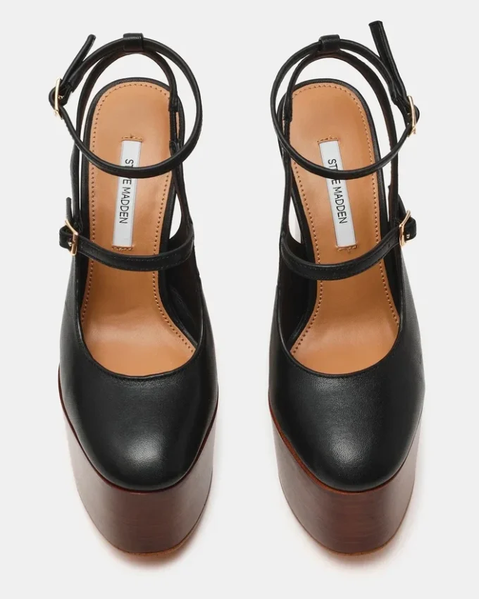 Scotlyn in pelle nera con tacco a blocchi